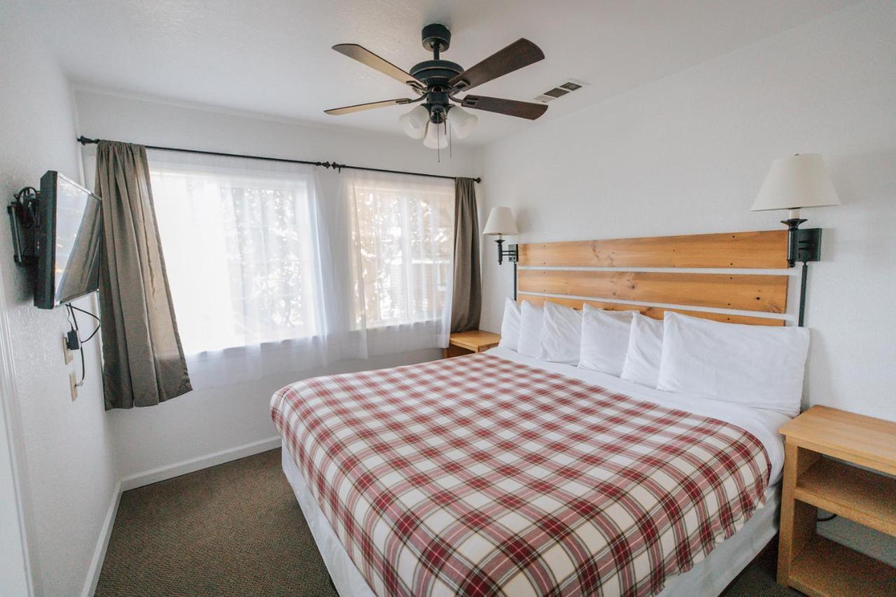View Crest Lodge Тринидад Экстерьер фото