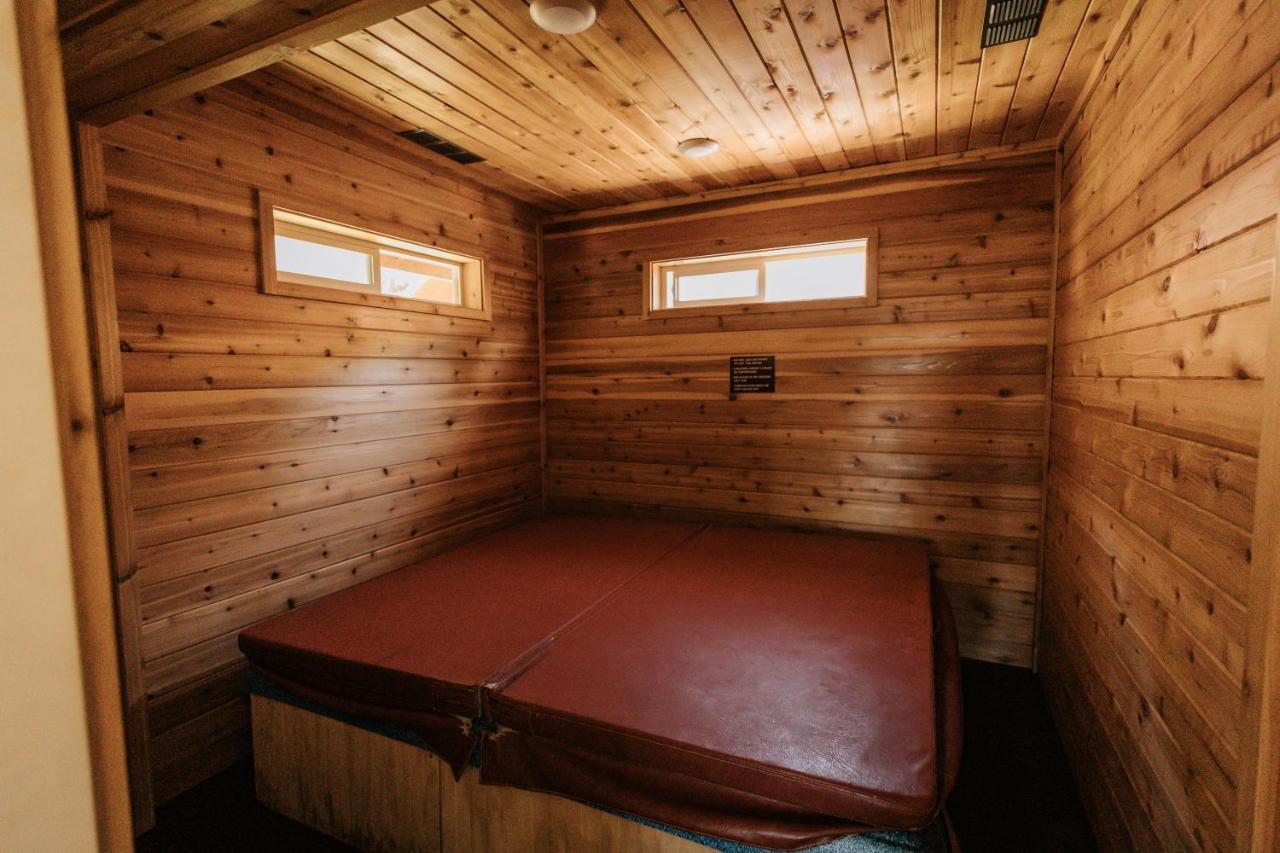 View Crest Lodge Тринидад Экстерьер фото