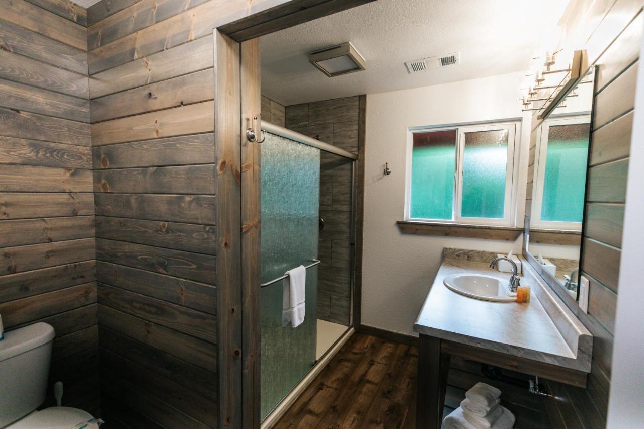 View Crest Lodge Тринидад Экстерьер фото