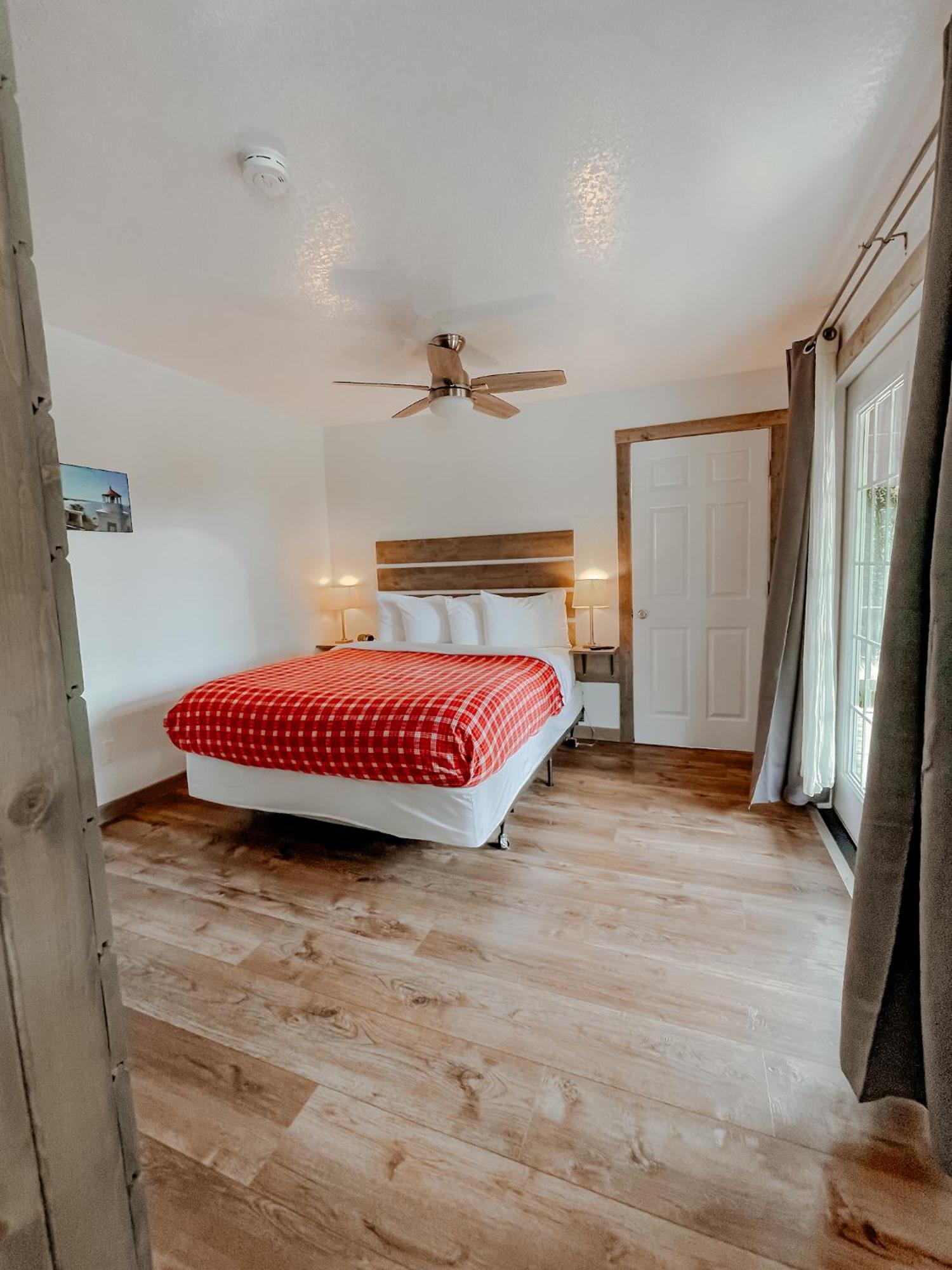 View Crest Lodge Тринидад Экстерьер фото